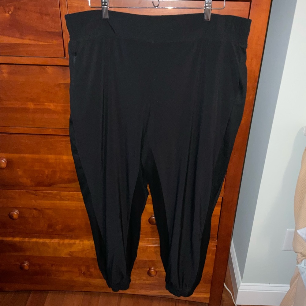 Athleta Women's Lined Brooklyn Black Joggers 1X